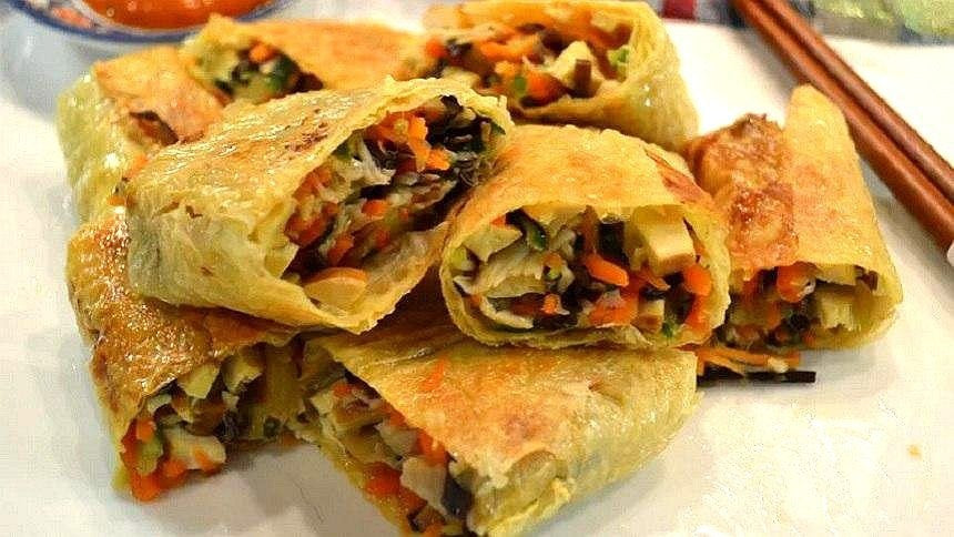 Bean curd rolls, 10 per bag