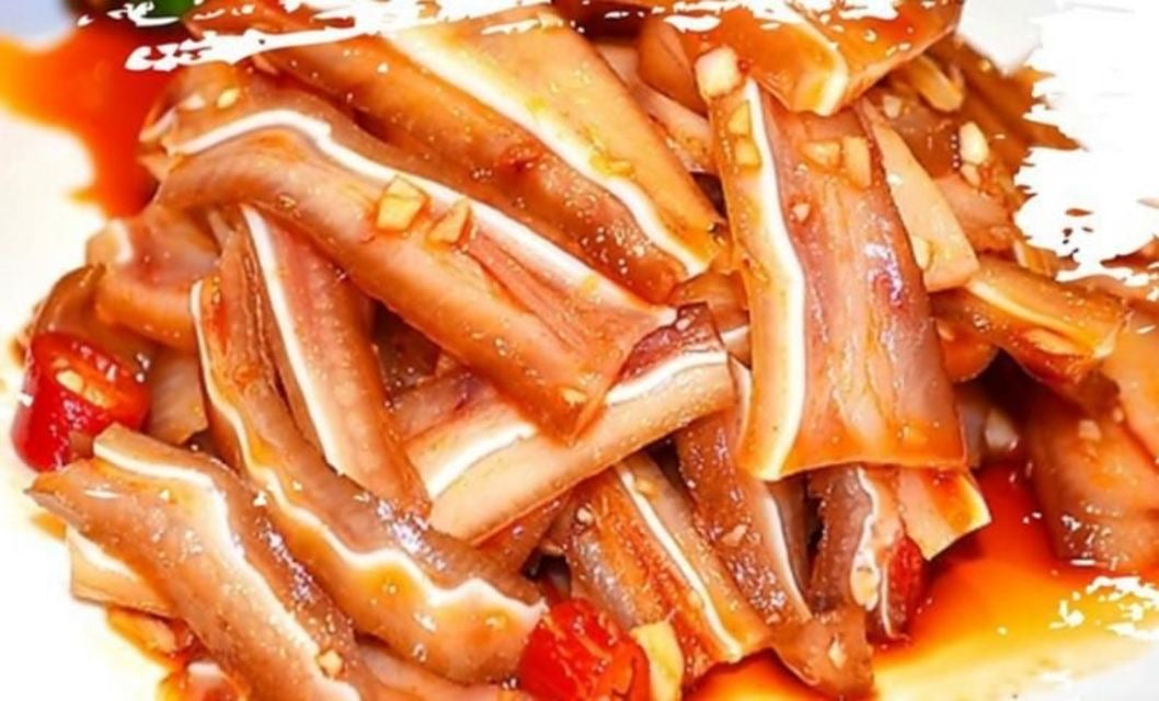 Golden Chopsticks Specialty - Garlic Pork Ear 400g